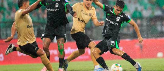Atlético Nacional gana el duelo en el Atanasio Girardot ante Internacional de Bogotá con tantos de Juan Manuel Rengifo y Alfredo Morelos. FOTO CAMILO SUÁREZ 