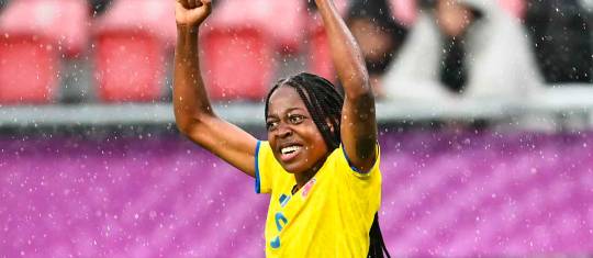 La delantera colombiana Valerín Loboa celebra el tanto con el que vencieron a Nigeria para avanzar a la semifinal del Mundial Sub 20 femenino en Polonia. FOTO GETTY 