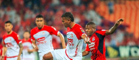 La final del primer semestre fue entre DIM y Santa Fe y se podría repetir. FOTO CAMILO SUÁREZ