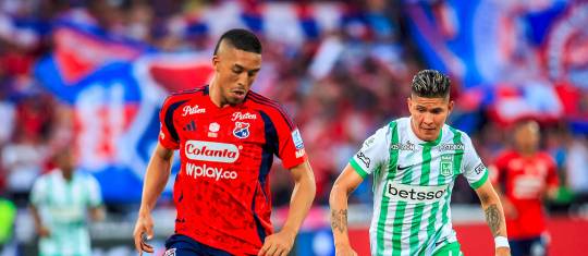 En la imagen aparecen Daniel Londoño, del DIM, y Jorman Campuzano, de Nacional, dos hombres de experiencia para los equipos antioqueños que tendrán continuidad en este 2026. FOTO CAMILO SUÁREZ