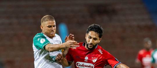 Jeison Medina espera que pronto lleguen sus goles con el Medellín. FOTO CAMILO SUÁREZ