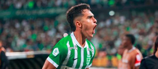 Juan Manuel Rengifo se ha vuelto un festejo habitual en los clásicos. FOTO MANUEL SALDARRIAGA