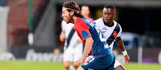 El futbolista argentino Agustín Martegani es uno de los fichajes del cuadro rojo para el segundo semestre del año. Foto: Manuel Saldarriaga