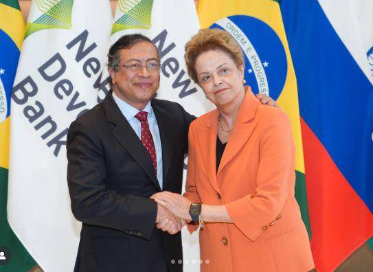 Hace cuatro semanas, el presidente de Colombia, Gustavo Petro, se reunió con Dilma Rousseff, presidenta del Nuevo Banco de Desarrollo y expresidenta de Brasil. FOTO: Presidencia.