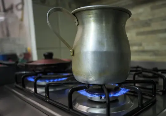 El ajuste se verá reflejado en las facturas de los antioqueños desde febrero de 2026. Foto: Camilo Suárez