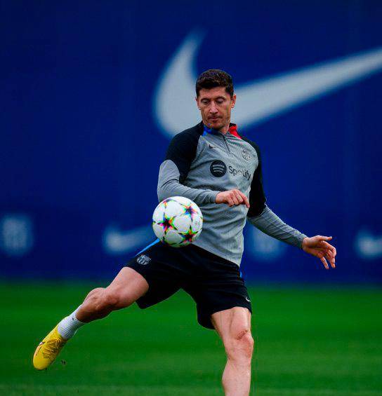 Robert Lewandowski se ha acoplado de buena forma al Barcelona, que sigue en deuda esta temporada en la Liga de Campeones. FOTO: @FCBarcelona_es
