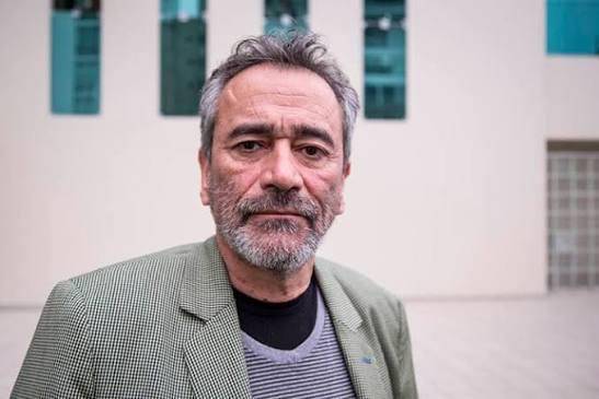 Evelio Rosero: un poeta que escribe novelas