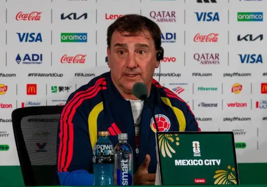 El entrenador de la Selección Colombia, Néstor Lorenzo, debutará como entrenador principal de un seleccionado nacional en un Mundial. Fue asistente de Néstor Pékerman en Alemania 2006, Brasil 2014 y Rusia 2018. Foto: Juan Antonio Sánchez