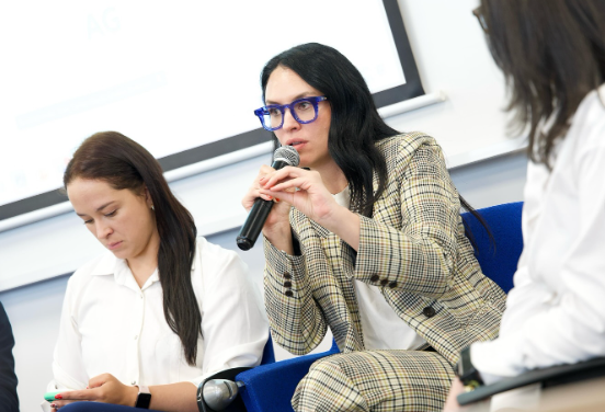 La representante María del Mar Pizarro aseguró que la llamada Ley de la Noche aún no existe como proyecto de ley y negó tener conflicto de interés pese a ser propietaria del bar Before Club, ubicado en Bogotá. FOTO: tomada de Instagram, @mariadelmarpizarro. 