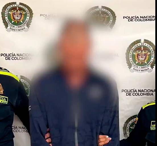 El sujeto capturado incluso había irrumpido en el lugar de trabajo de la mujer para agredirla. IMAGEN TOMADA DE VIDEO