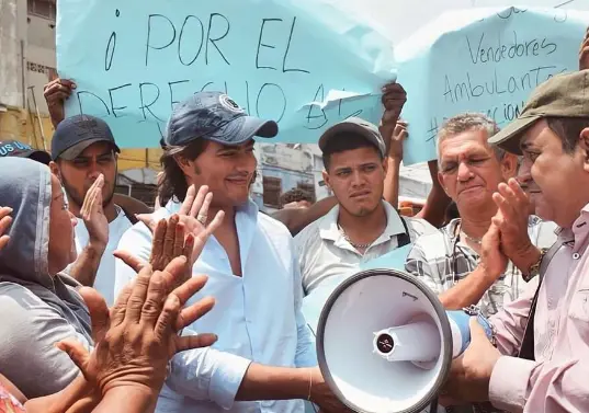 Nicolás Petro visitando pueblos en el Atlántico. FOTO: COLPRENSA