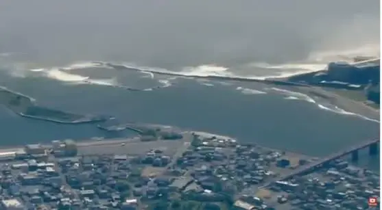 En <b>Japón</b>, las olas han alcanzado hasta <b>1,3 metros de altura</b>, especialmente en la ciudad de <b>Hanasaki</b>, en Nemuro, y en puertos como <b>Kushiro, Hamanaka y Ako</b>. Imagen, captura de video.