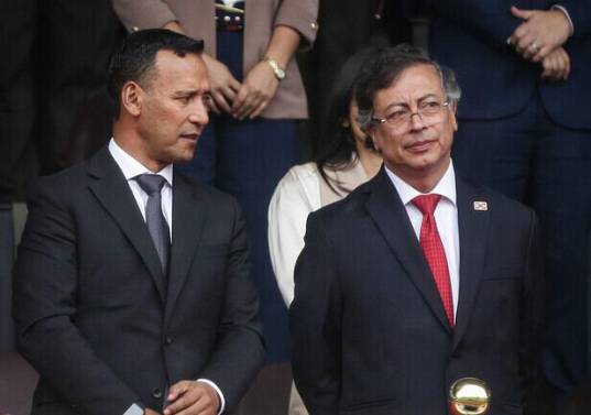 La barrida de oficiales ha sido, según ellos mismos, sorpresiva. FOTO: COLPRENSA.