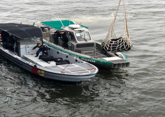La Fuerza Pública incautó más de 500 kilos de droga en motonave fondeada en el golfo de Urabá. Foto tomada de la web de la Armada de Colombia