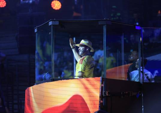 De la Espriella salió vestido con la camiseta de la Selección y un sombrero aguadeño. Foto: Camilo Suárez
