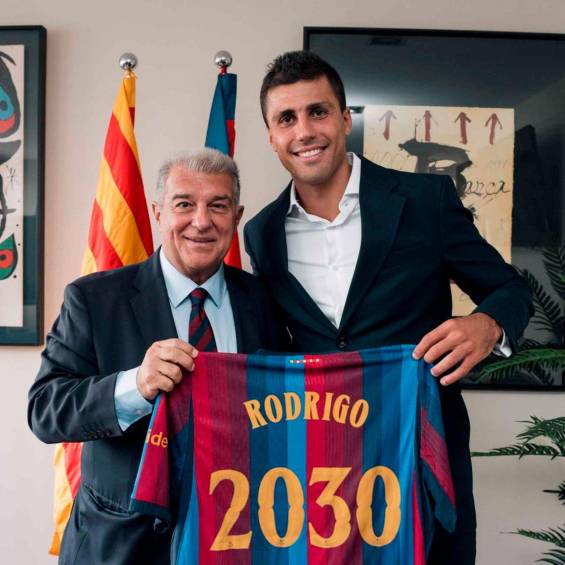 El Balón de Oro, Rodrigo Hernández “Rodri”, es nuevo jugador del Barcelona y firmó hasta el FOTO @FCBarcelona_es