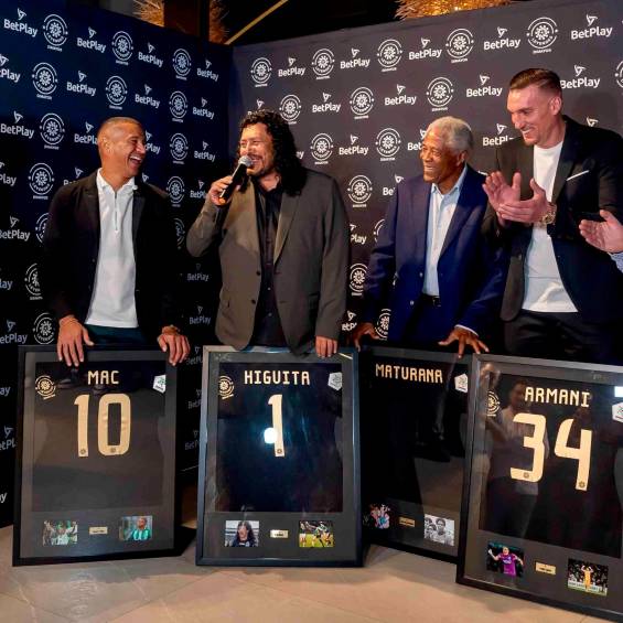 Las leyendas de Atlético Nacional: Macnelly Torres, René Higuita, Francisco Maturana y Franco Armani. FOTO CORTESÍA FCF