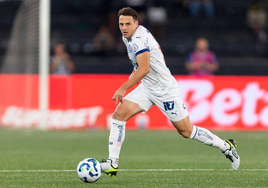 El lateral antioqueño Santiago Arias es uno de los potenciales fichajes “estelares” de este mercado de pases en el fútbol colombiano. Ya está en Medellín y en cuestión de días firmaría con Atlético Nacional. <span class="mln_uppercase_mln">FOTO</span><b><span class="mln_uppercase_mln"> getty</span></b>