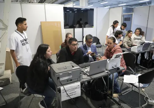 Tras reportarse que las objeciones no superaron el 0,7% de las mesas, las autoridades electorales ratificaron que el calendario avanza sin modificaciones: las urnas se abrirán en el exterior el próximo 15 de junio y el proceso se definirá en el territorio colombiano el domingo 21 de junio. FOTO: Registraduría Nacional