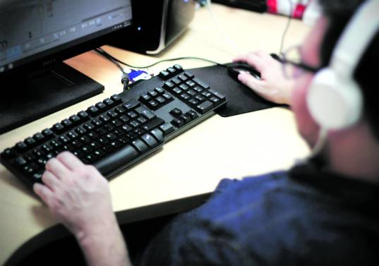La jornada laboral en Colombia pasará a ser de 42 horas semanales. Foto: Colprensa - Álvaro Tavera
