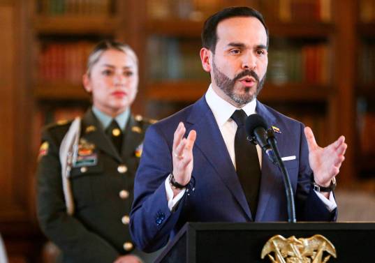 Abelardo de la Espriella informó que habló con Donald Trump y le pidió suspender temporalmente los aranceles a productos colombianos. FOTO Colprensa