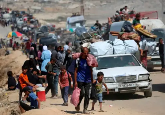La primera fase de este acuerdo de paz también contempla la entrada inmediata de ayuda humanitaria a la Franja de Gaza. FOTO: AFP