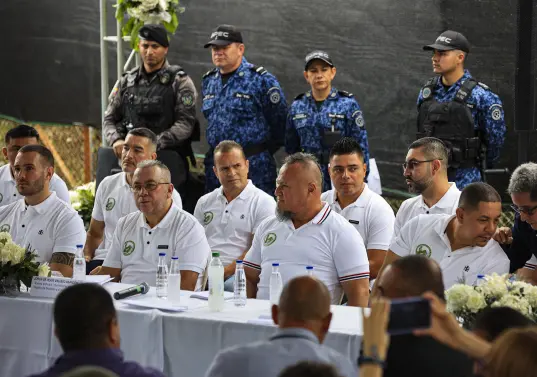 Desde 2022, los principales cabecillas de estructuras armadas del crimen organizado participan de diálogos de paz con el Gobierno Nacional. Foto: Manuel Saldarriaga