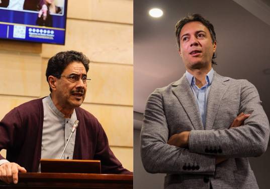 Iván Cepeda y el exalcalde de Medellín Daniel Quintero. Foto: Colprensa