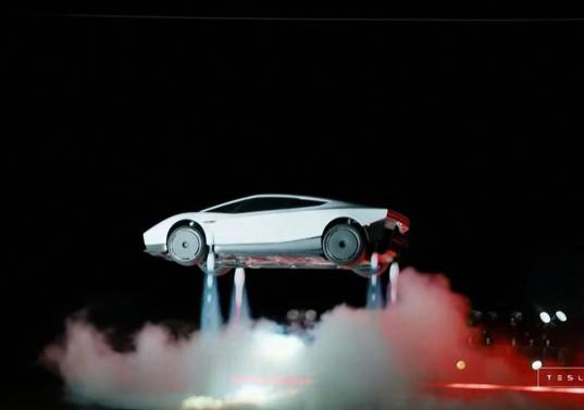 El nuevo Roadster de Tesla durante su presentación en unas instalaciones de pruebas de SpaceX en Texas, transmitida en vivo por la cuenta de la compañía en X. FOTO Tesla