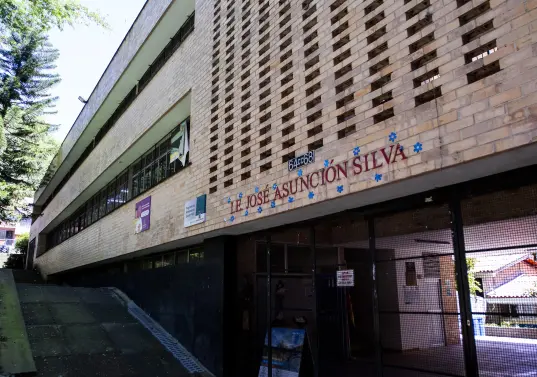 Este es el colegio José Asunción Silva, destacado por la organización internacional T4 FOTO: Julio César Herrera Echeverri