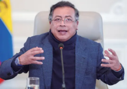 Según la Contraloría, en enero de 2026 (Gobierno de Gustavo Petro) se firmaron 56.842 contratos más que en enero de 2022 (Gobierno de Iván Duque). FOTO PRESIDENCIA