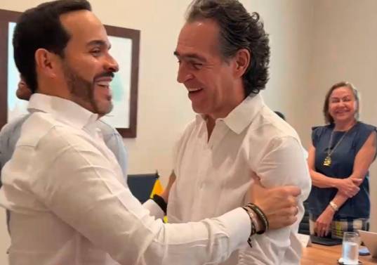 El presidente Abelardo De la Espriella y el alcalde Federico Gutiérrez se reunieron en Barranquilla. Foto: Cortesía.
