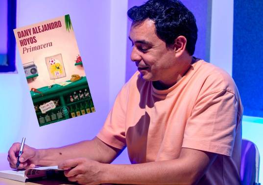 Dany Hoyos está presentando Primavera en la Fiesta del Libro y la Cultura. FOTO Horus Amaya