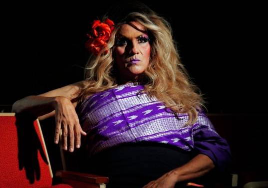 John Better es uno de los cronistas de la vida homosexual en el Caribe colombiano. Ha escrito poemas, crónicas y novelas. Foto: Cortesía de Vanexa Romero