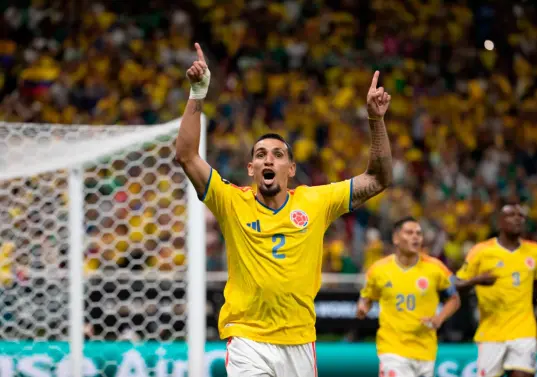 El lateral derecha antioqueño, Daniel Muñoz, es el goleador de Colombia en el Mundial de Norteamérica. Foto: Juan Antonio Sánchez