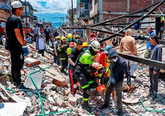 En Armenia los daños no fueron tan graves por las viviendas sismorresistentes. En Chocó (epicentro), Pereira, Cali y Manizales la emergencia ha pegado con más fuerza. FOTO: Manuel Saldarriaga