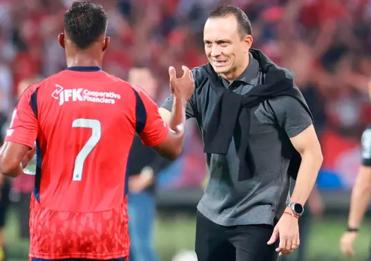 Alejandro Restrepo, uno de los artífices para llevar a Medellín a la final del fútbol colombiano. FOTO MANUEL SALDARRIAGA