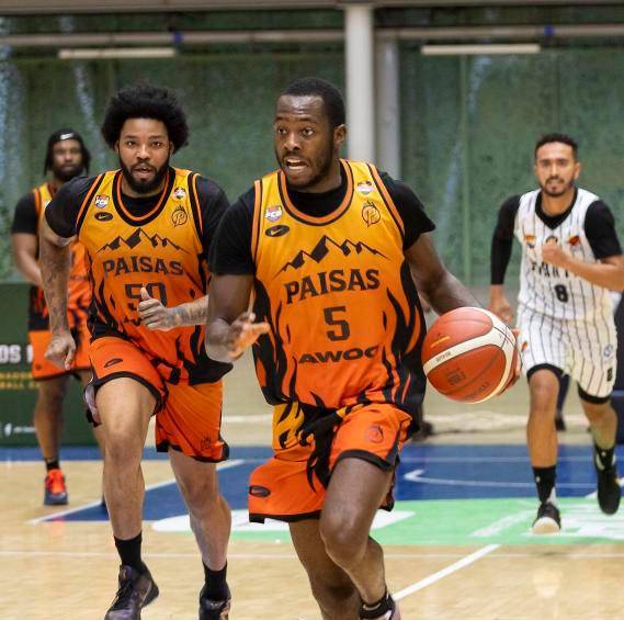 Daivon Bailey (#5) es el máximo encestador de Paisas en la Liga de Baloncesto, con 264 puntos anotados. FOTO camilo andrés suárez 