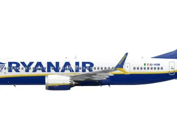 El vuelo de Ryanair regresó de emergencia al aeropuerto de Tesalónica después de que una ventanilla se desprendiera en pleno vuelo y un pasajero fuera parcialmente succionado hacia el exterior de la aeronave. FOTO: Ryanair.