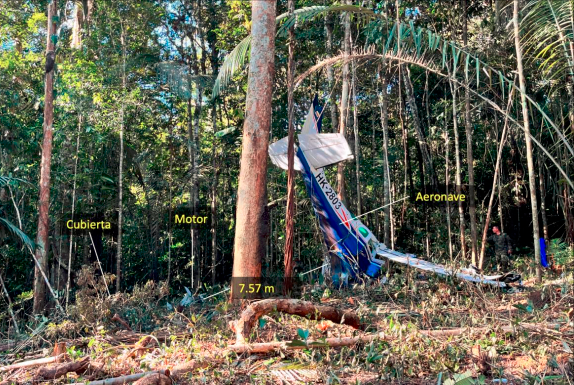 Así quedó la avioneta de matrícula HK -2803 Cessna 206 que se accidentó en la selva del Guaviare el pasado 1 de mayo. FOTO: CORTESÍA