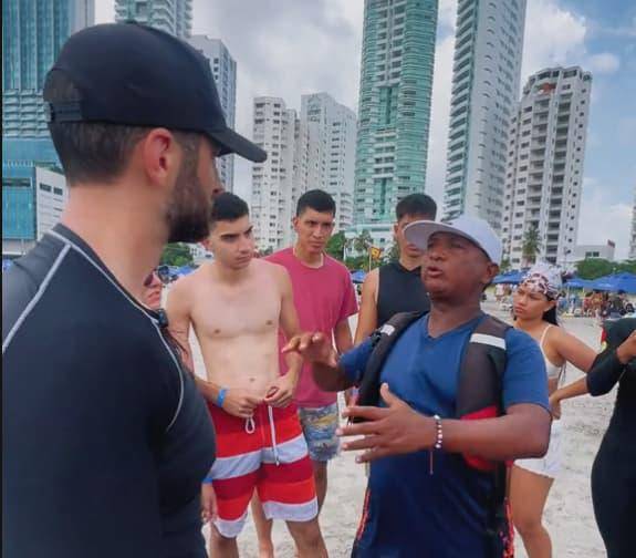Jaime Hernández Amin, director de Distriseguridad, enfrentó una situación a abuso a turistas en Cartagena. Imagen, captura de video de redes sociales, Jaimehernandezamin. 