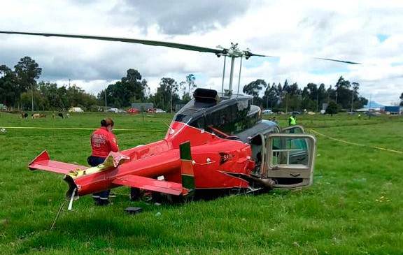 Foto del helicóptero caído. Créditos de Nicolás García Bustos, gobernador de Cundinamarca, que publicó la imagen.