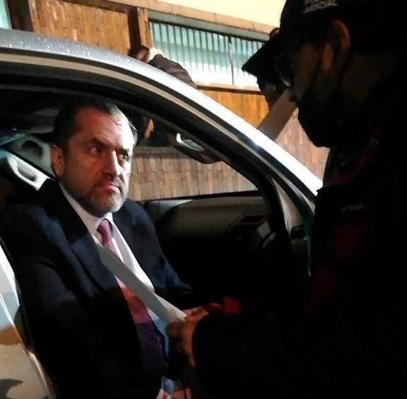 Momento de la detención del senador liberal. FOTO Twitter @arleysanchezp