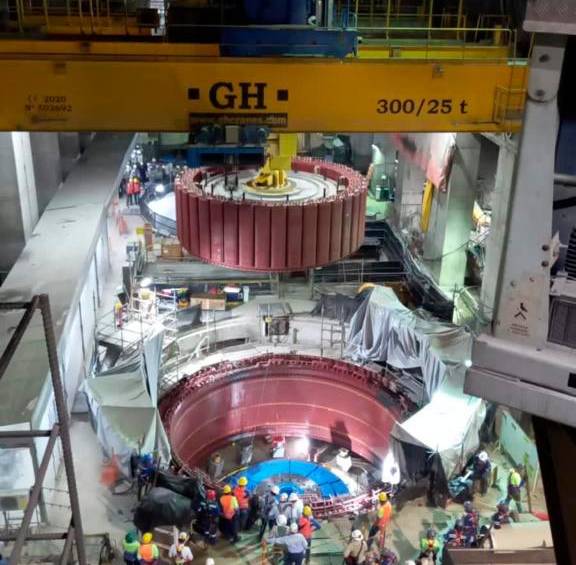 Imágenes exclusivas: Instalado el primer rotor en Hidroituango, pieza clave para generar energía