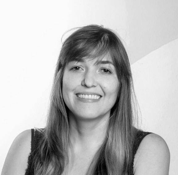 Una encomienda que golpea