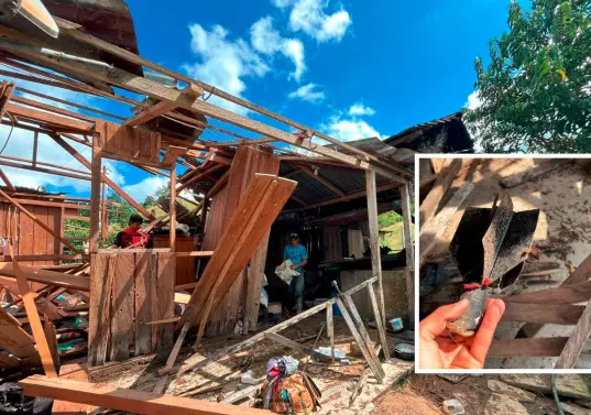 Así quedó la casa atacada con granadas de mortero (detalle) lanzadas desde drones en una vereda de Remedios, Antioquia. FOTO: CORTESÍA