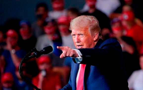 Trump llama “prisioneros políticos” a imputados por asalto al Capitolio
