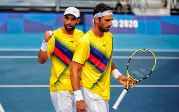 Juan Sebastián Cabal y Robert Farah avanzaron a los cuartos de final en dobles de tenis, La pareja de colombianos, va en busca de conseguir la medalla de oro en esta competencia luego de haberle ganado a los austriacos Oliver Marach y Philipp Oswald por 6-4 y 6-1.