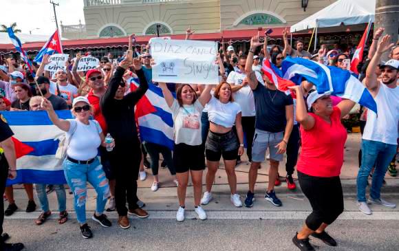 Según la Comisión Interamericana de Derechos Humanos, los cubanos salieron a las calles por la escasez de alimentos y medicinas, la falta de garantías a la libertad de expresión y participación plural sobre asuntos de interés público. FOTO: Agencia EFE