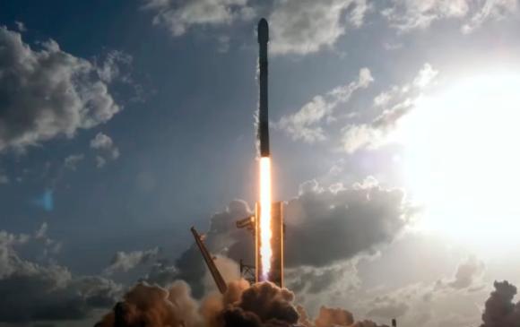 El lanzamiento fue desde la Estación Espacial Kennedy en la Florida, Estados Unidos. FOTO SpaceX